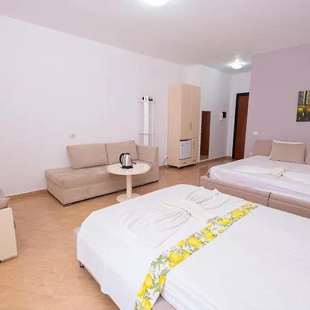 Sun Shine Hotel Shkallnur