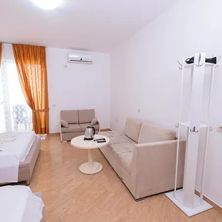 Sun Shine Hotel Shkallnur