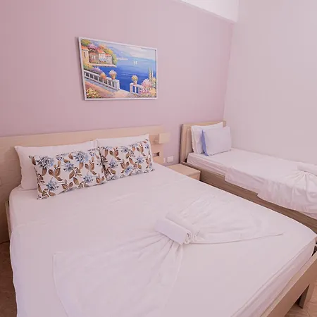 Hotel Sun Shine Shkallnur