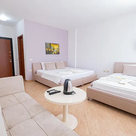 Sun Shine Hotel Shkallnur