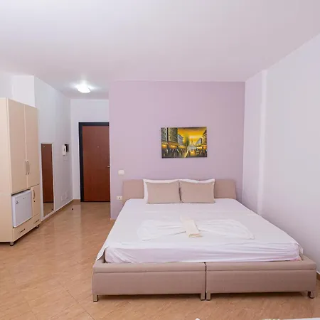 Hotel Sun Shine Shkallnur