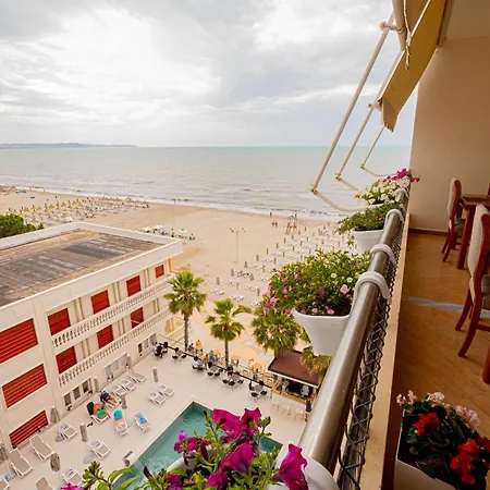 Sun Shine Hotel