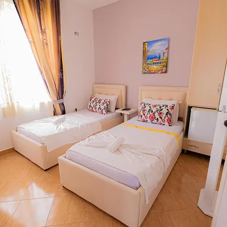 Sun Shine Hotel