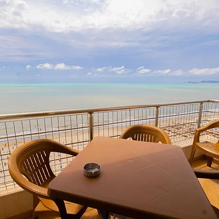 Sun Shine Hotel Shkallnur