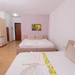Sun Shine Hotel