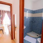 Sun Shine Hotel